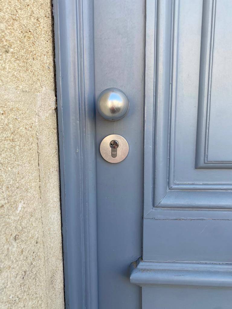 Ouverture porte claquée urgence Bordeaux Bastide : Serrurier de proximité