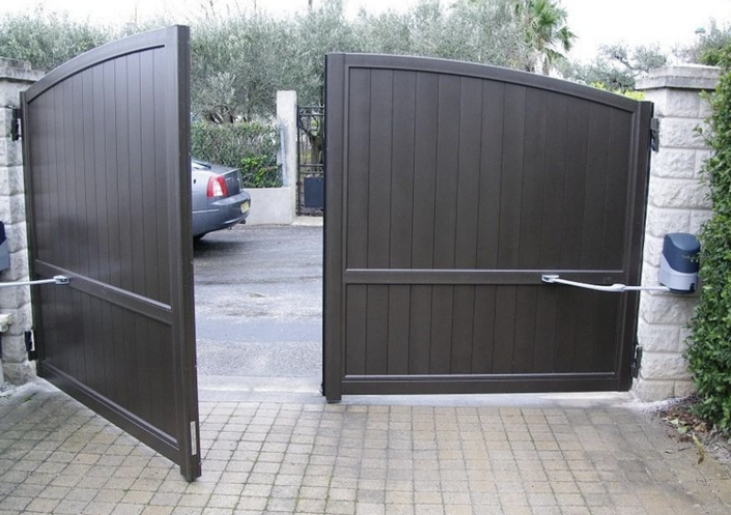 Changer son portail à Cenon : Serrurier spécialisé dans la domotique et les portails automatiques sur Cenon et la rive droite bordelaise